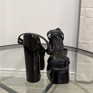 Simmi Black Platform Heels